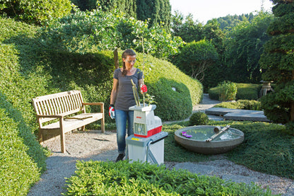 IKRA 81002880 Elektro Gartenhäcksler Walzenhäcksler ILH 3000 A, leise robust wartungsarm, Starke 3.000 Watt, Aststärke bis 44mm, 230 V